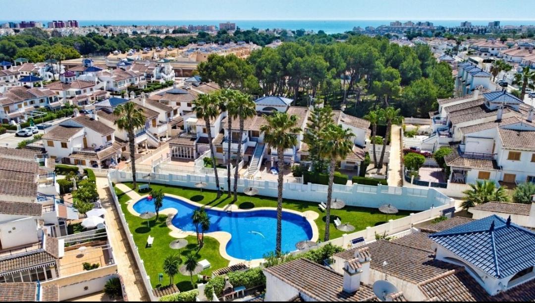 Chalet Adosado En Riomar-3, Urbanizacion Residencial Privada Torre de la Horadada 外观 照片